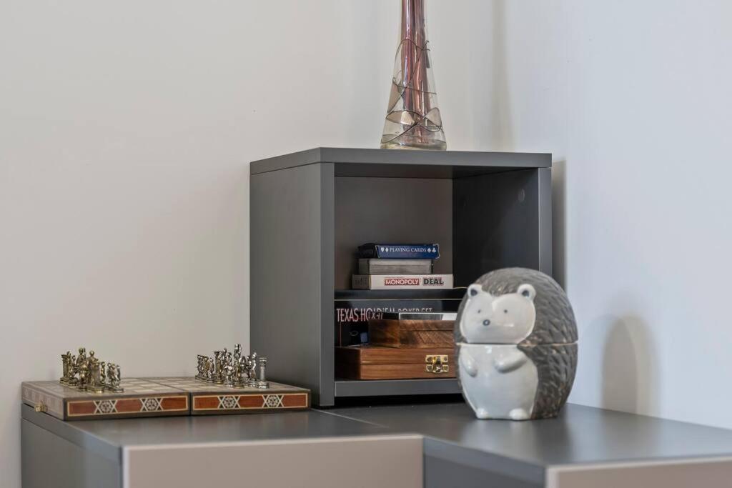 Elton House - Prime Location - Free Parking, Fast Wifi And Smart Tv By Yoko Property 雷德卡 外观 照片